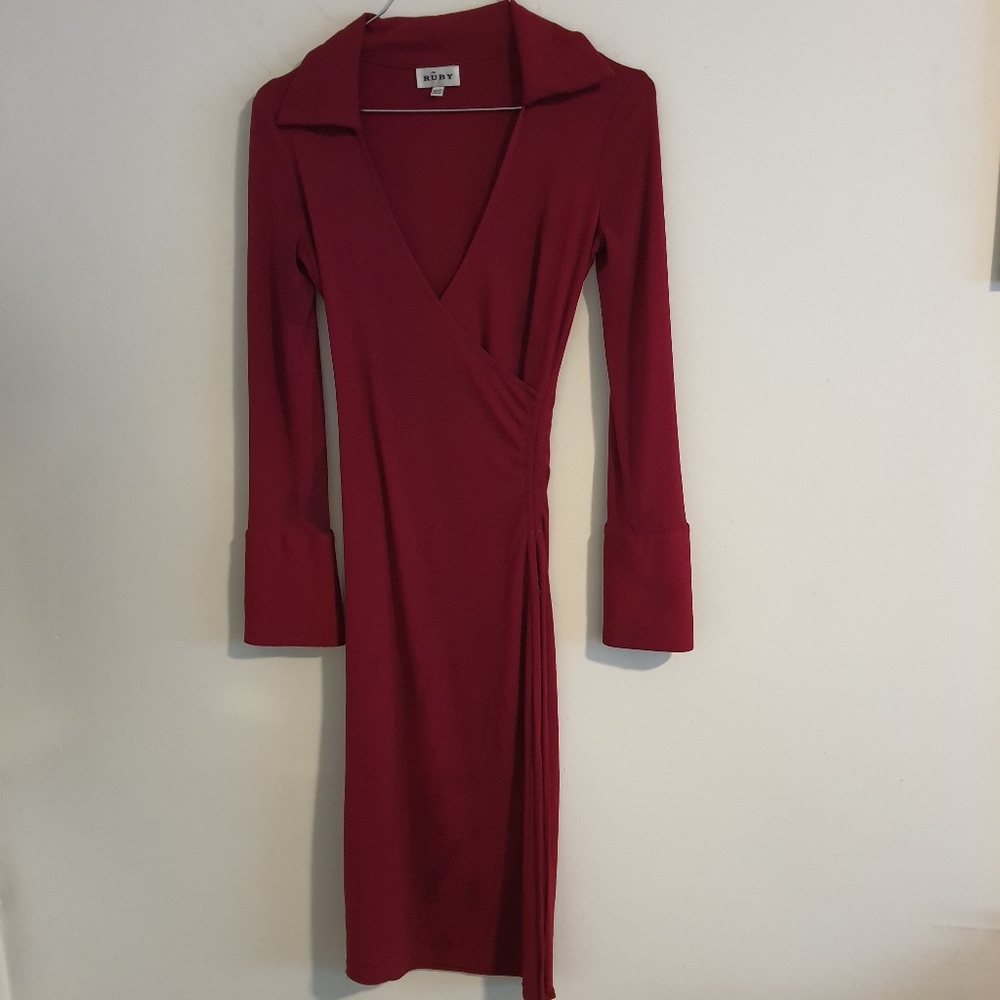 Red side ruched adjustable long sleeve dress